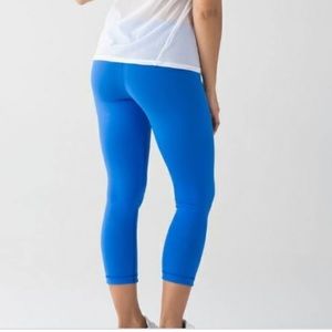 Lululemon | wonder under mid rise crop